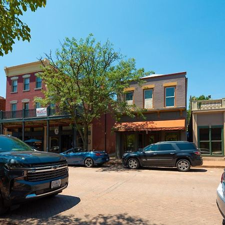 115 N Main Huge 2 Bedroom Unit On Main Street Saint Charles エクステリア 写真
