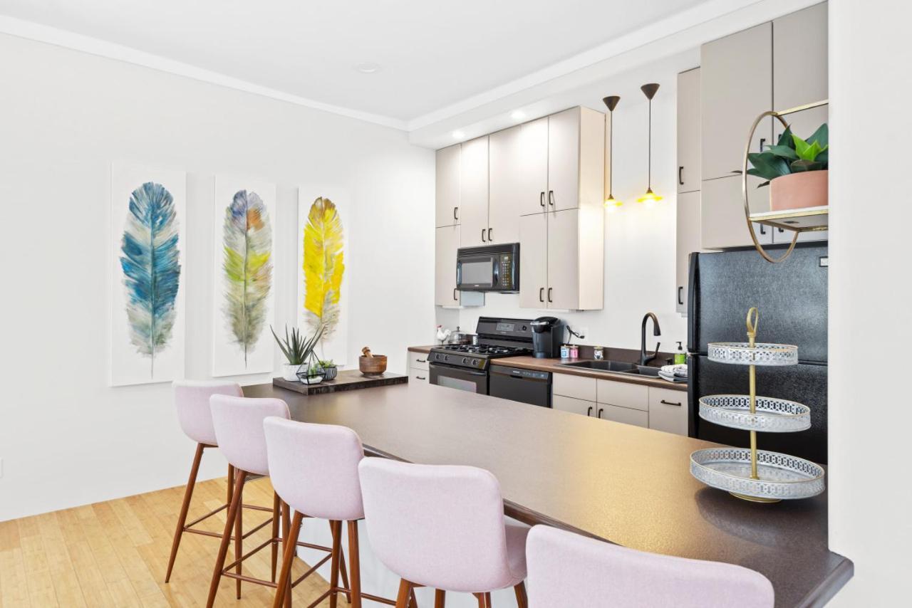 115 N Main Huge 2 Bedroom Unit On Main Street Saint Charles エクステリア 写真