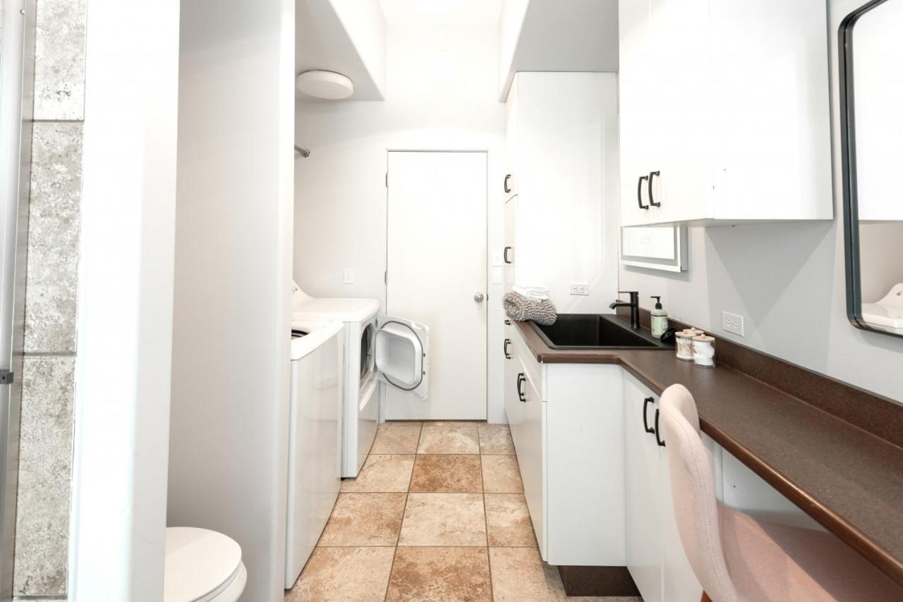 115 N Main Huge 2 Bedroom Unit On Main Street Saint Charles エクステリア 写真